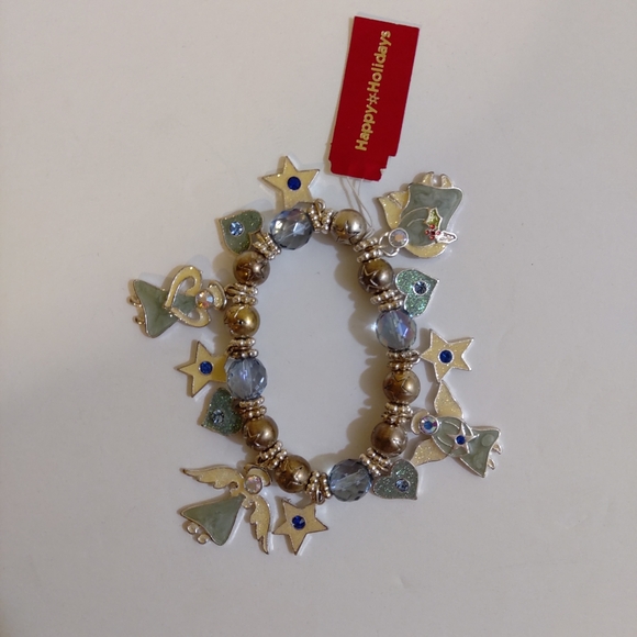 NEW Silver Tone Angels  Stars  Hearts Charm Bracelet  Holiday - Picture 2 of 5